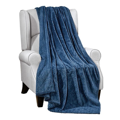 Plazatex Montana plush Decorative Warm and Comfortable Throw 50" x 60" Navy