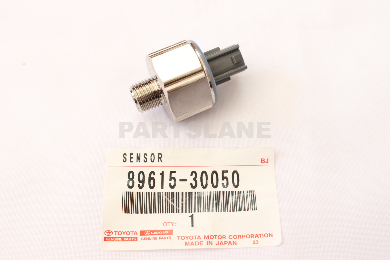 Toyota Land Cruiser 1993-1997 OEM Genuine Knock Control Sensor 89615-30050
