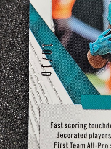 🌟 2023 Panini Phoenix - Black Seismic #75 Tyreek Hill DOUBLE JERSEY#10/10 - Picture 3 of 3