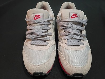 Nike MD Runner 2 Sneakers Light Gray - Size 8