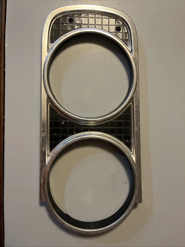 Dodge Coronet 1968 parrilla delantera faro bisel 500 R/T 440 lado del pasajero Foto 2 de 4