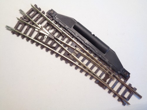 ROCO N manuelle Weiche L 15° (25526) | Condition: Gebraucht