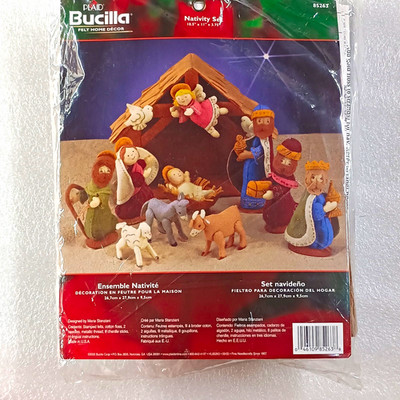 Vintage Bucilla Nativity Felt Applique Kit Pattern Felt Floss Needle Beads New
