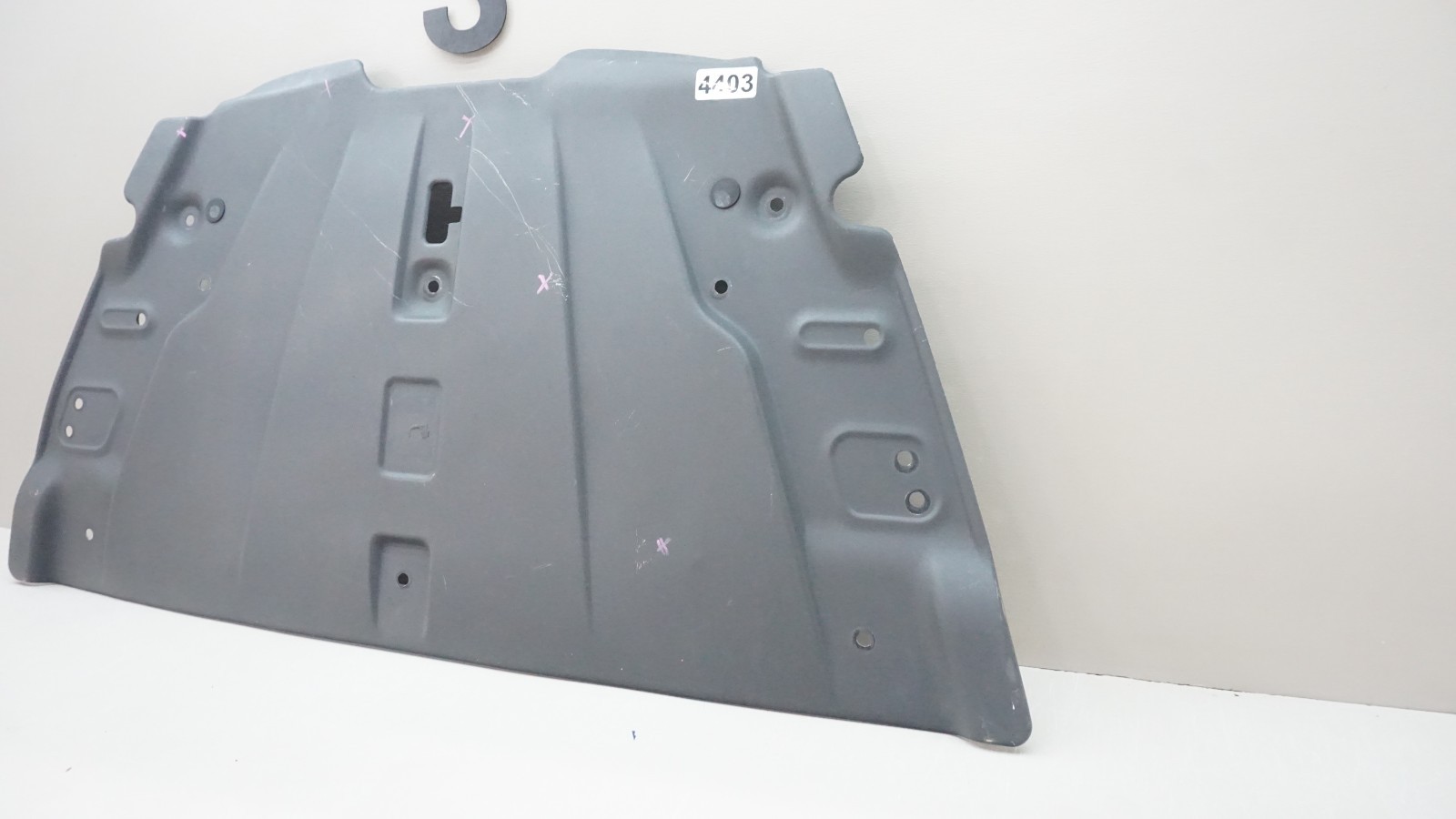 Aston Martin Vantage 2018 Cover panel