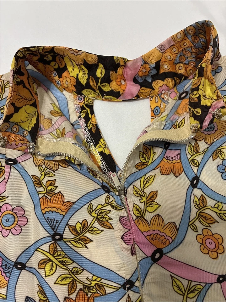 Minivestido vintage de mujer de los años 60 manga larga Foto 3 de 4