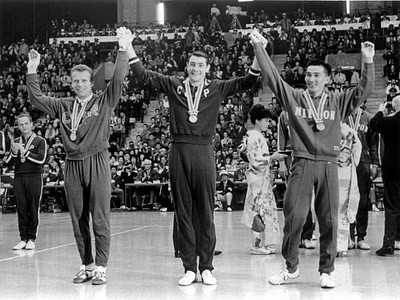 Silver medalist Czechoslovakia captain Josef Musil gold medalists - Old Photo