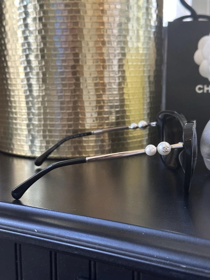 CHANEL CH5339H c501/S8 3P  Polarized Pearl Sunglasses, Black Matte/Purple - Image 2 of 4