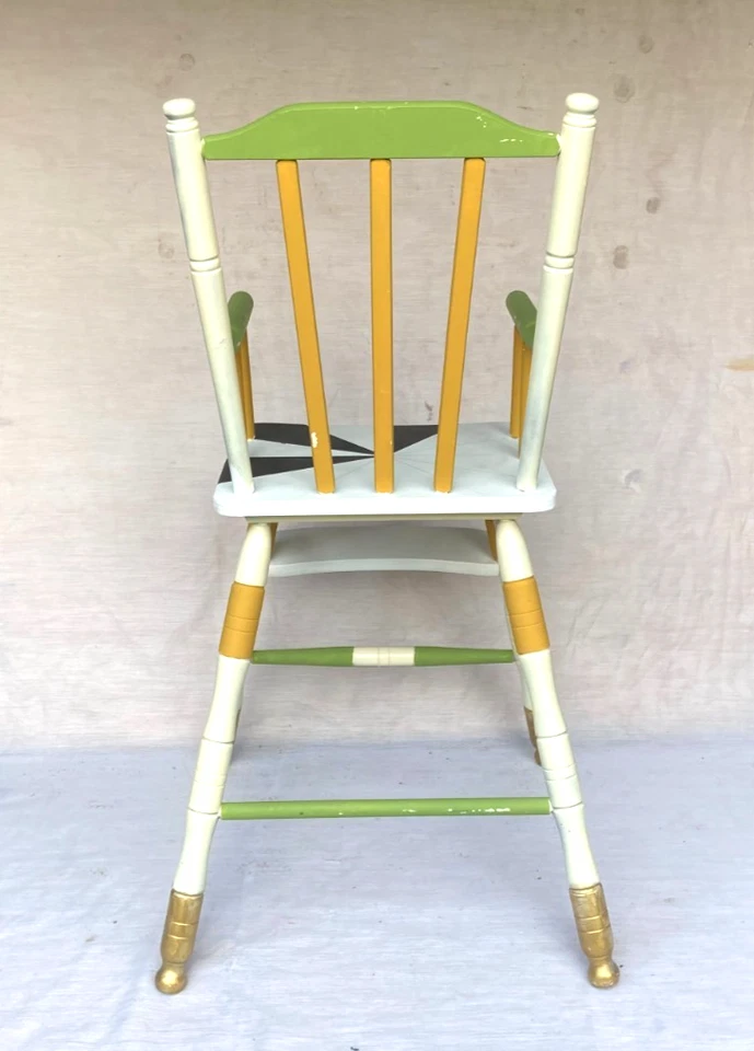 Винтажный детский высокий стул ручной работы из массива дерева с подставкой для ног - Изображение 3 из 3