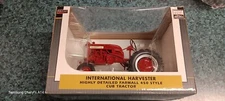 SPECCAST DIE-CAST 1/16 INTERNATIONAL HARVESTER FARMALL 450 STYLE CUB TRACTOR