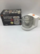 Vintage 1987 Black & Decker Small Handy Chopper Mincer HC20 Food Processor