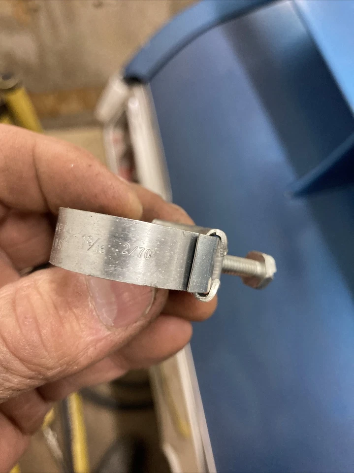 1. Abrazadera de manguera de torre Wittek 3/16 nos Foto 2 de 4