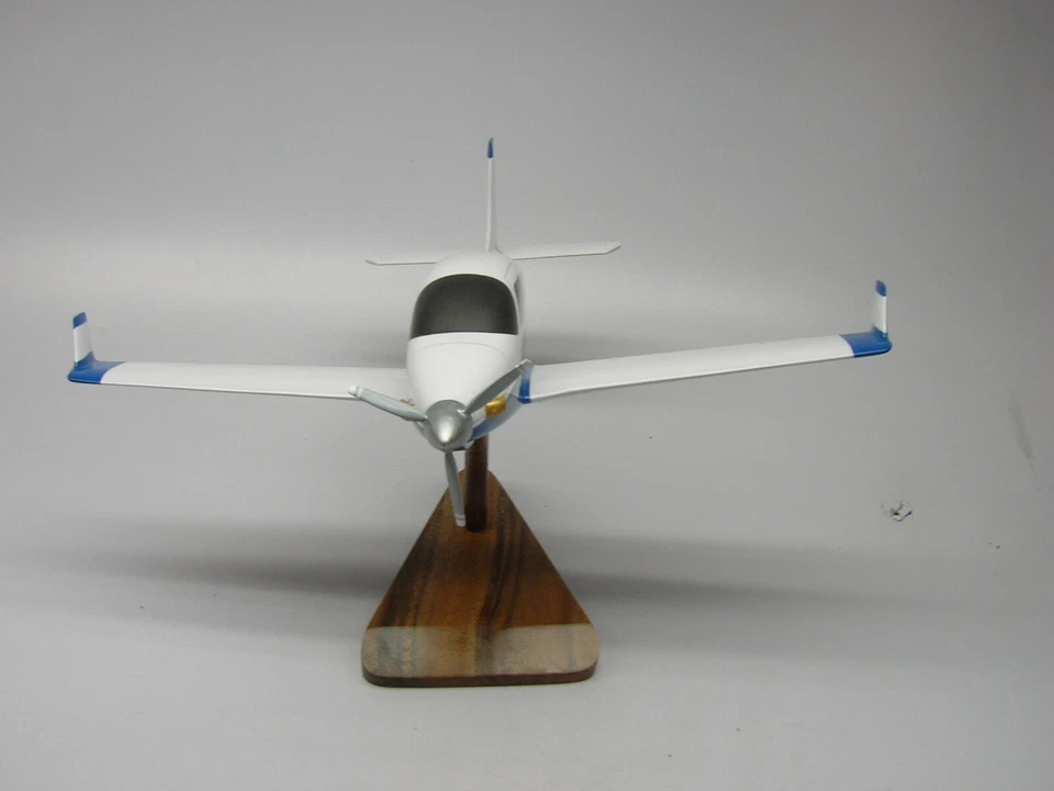 Lancair IV Avión de Construcción Casera Escritorio Caoba Madera Secada al Horno Modelo Pequeño Nuevo Foto 2 de 3