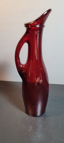 Vintage Anchor Hocking Royal Ruby Red Glass Cruet Pitcher 7 3/4" - Picture 3 of 6