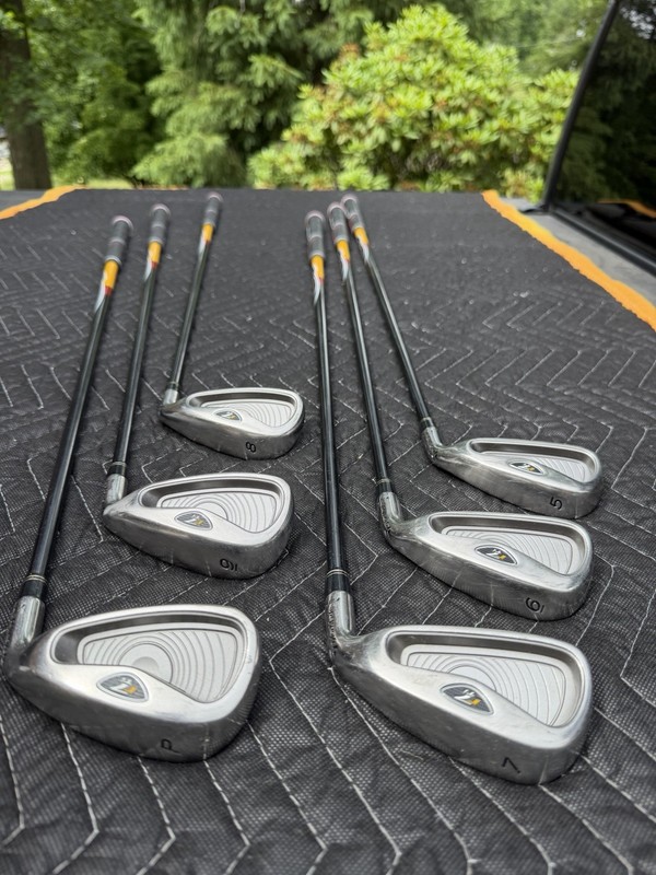 Taylormade R7 Ti Japan Iron Set - 5-PW - Taylormade REAX 60 Plus Stiff Shafts