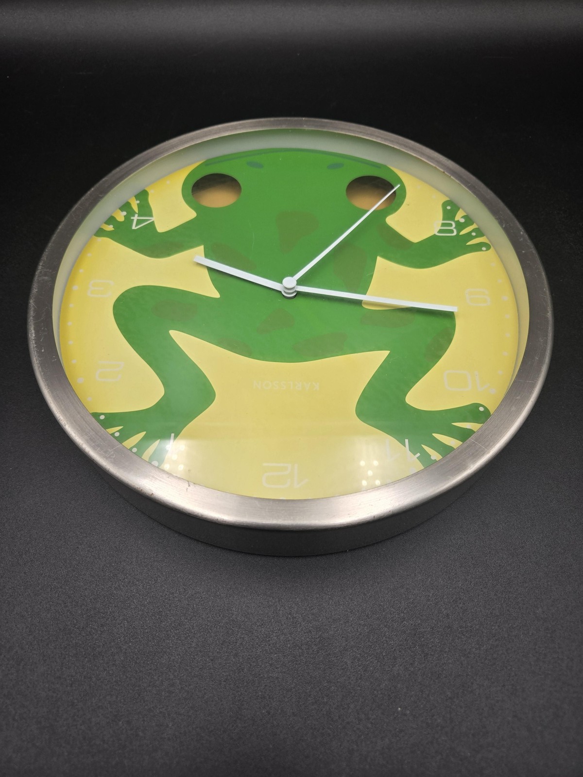 Karlsson Clock Peekaboo Frog Hanging Wall Green Steel Pendule Kids photo Karlsson Clock Peekaboo Frog Hanging Wall Green Steel Pendule Kids featured image