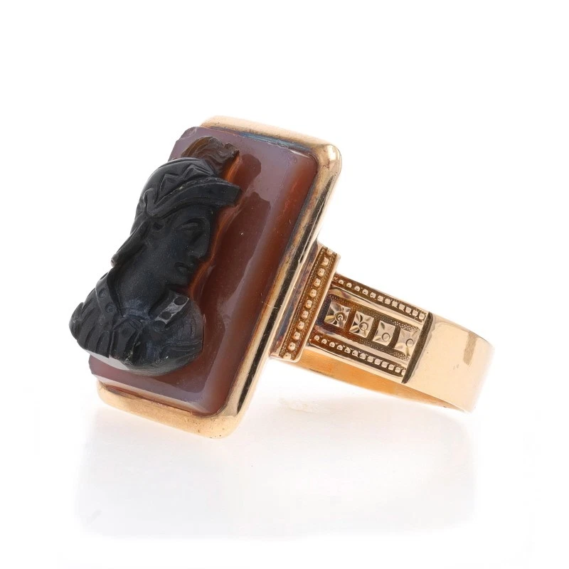 Anillo victoriano de oro amarillo con bandas de piedra dura ágata para hombre tallado en 14 k camafeo guerrero Foto 3 de 4