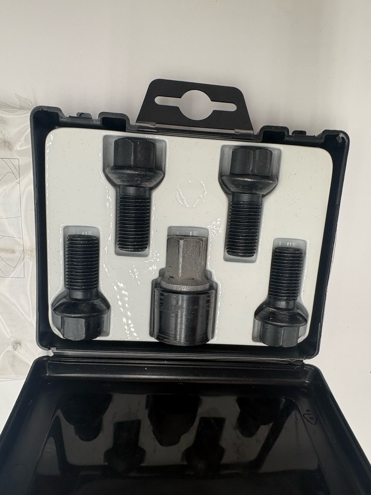 Mercedes-Benz A001 990 1607 OEM Wheel Lock Set Black Short A0019901607