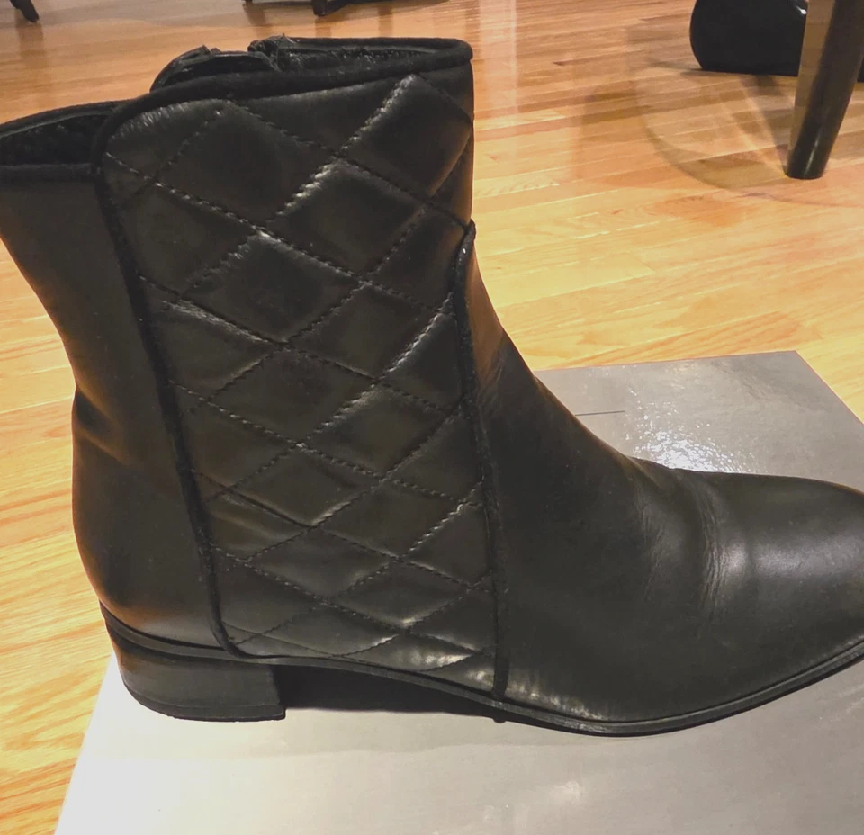 Botines Aquatalia by Marvin K Sweetie de cuero acolchados negros talla 9,5 M EE. UU. 9 Foto 4 de 4