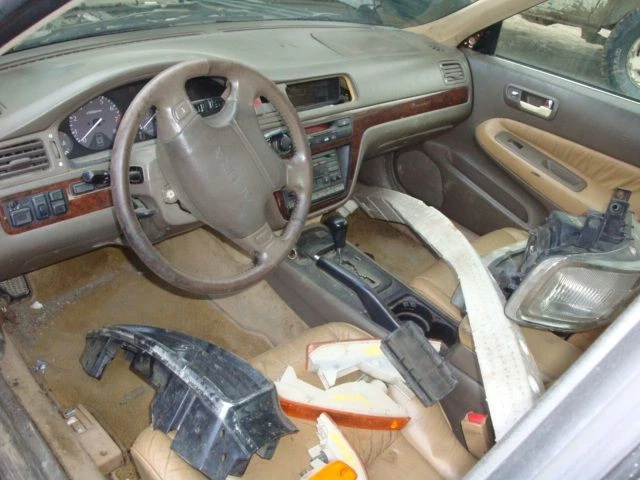 Passenger Right Tail Light Fits 95-98 TL 284238 - Image 3 of 4