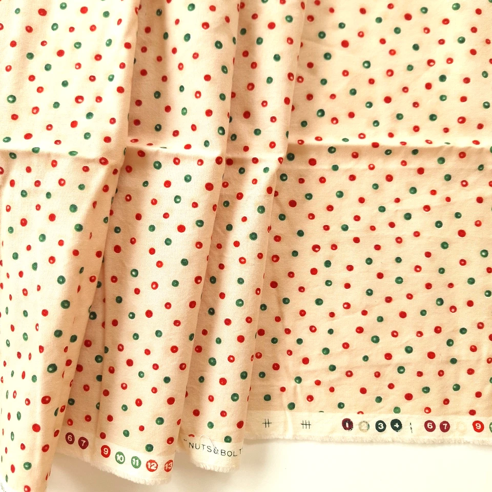 Mini lunares rojo verde en tuercas melocotón pernos tela de algodón Robert Kaufman por comprar Foto 2 de 4