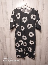 GAP BELTED DRESS BLACK & WHITE FLORAL SUNFLOWER DESIGN SIZE Medium 100% COTTON