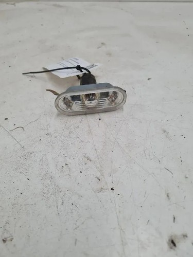 VW PASSAT B7 ALLTRACK 365 Kotflügelblinker vorne links 1J0949117 1.90 33282835