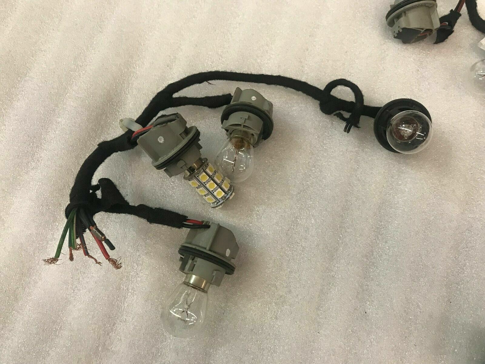 LAMBORGHINI MURCIELAGO REAR TAIL LIGHT WIRING BULB HARNESS SOCKET OEM