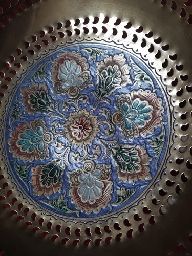 Vtg Boho Reticulated Brass Pedestal Bowl W Teal Blue Orange Enamel Accents India - Picture 3 of 10