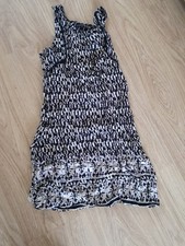 VGC SIZE 8 BLACK SHORT DRESS/COVER UP FOR BEACH/POOL