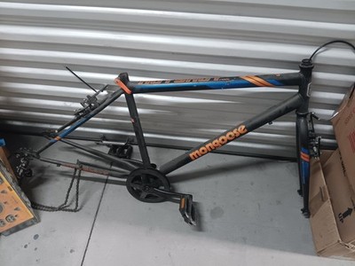 Mongoose HotShot 700c frame, parts. Free US Shipping