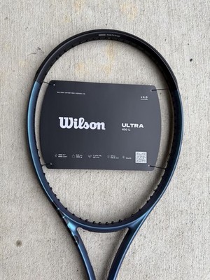Wilson ULTRA 100 L V4 - 1/2, Unstrung Tennis Racket - free shipping