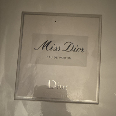 Dior Miss Dior Women's Eau de Parfum EDP Spray Regular Size 3.4 fl oz