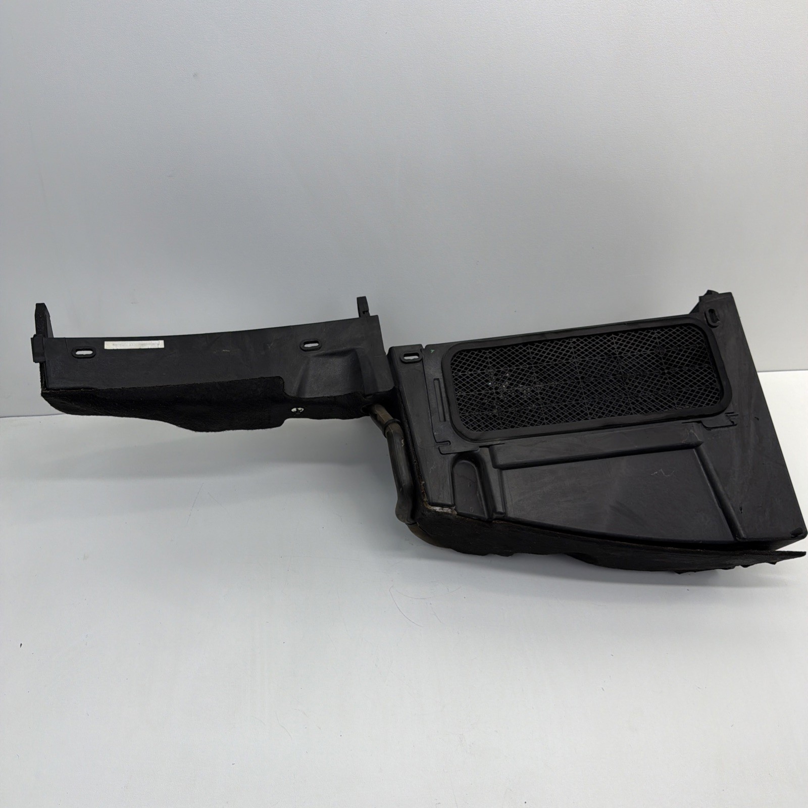 🟢2014-2020 MASERATI QUATTROPORTE UNDER COWL AIR FILTER HOUSING OEM.🟢