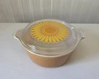 Vintage Pyrex Daisy Sunflower Casserole Dish #472 1.5 pt with Lid 470-C Yellow
