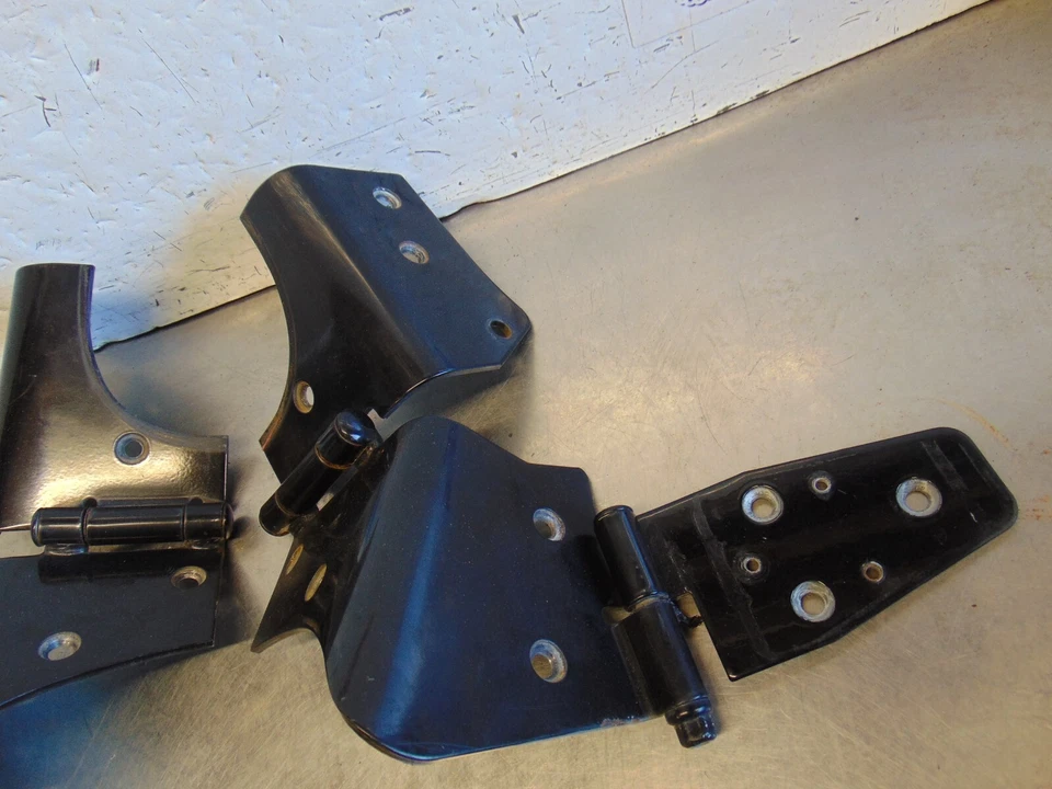 Jeep Wrangler Bisagras Parabrisas Puerta Superior Pivotes TJ 97-02 Negro Foto 2 de 4
