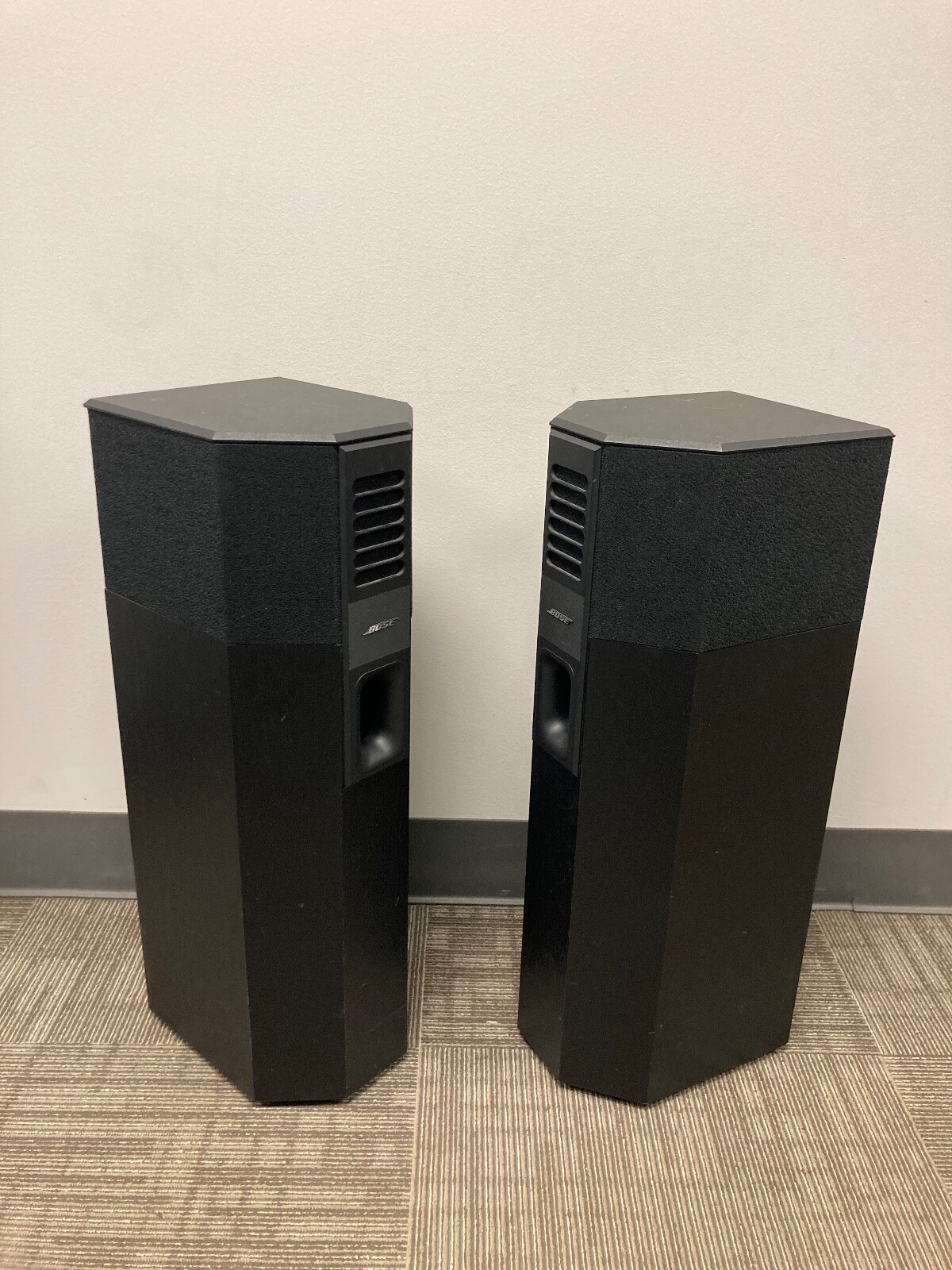 BOSE 701 DIRECT REFLECTING FLOOR STANDING STEREO SPEAKERS TESTED
