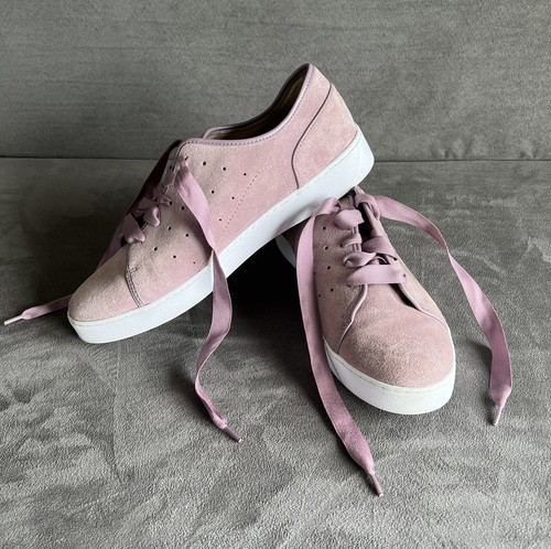 vionic perforated sneakers