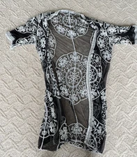 Woven Heart Medium Black and White Tunic - New