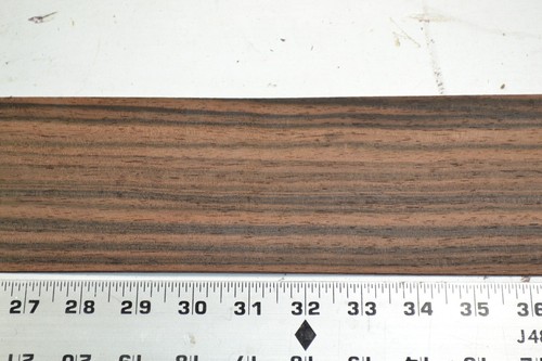 Foglio impiallacciatura legno grezzo ebano Macassar 3,5 x 49 pollici spessore 1/42° 3K4672-21 - Foto 6 di 10
