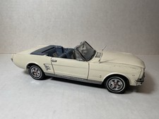 Danbury Mint 1966 Ford Mustang Convertible White 1:24 Diecast (READ)