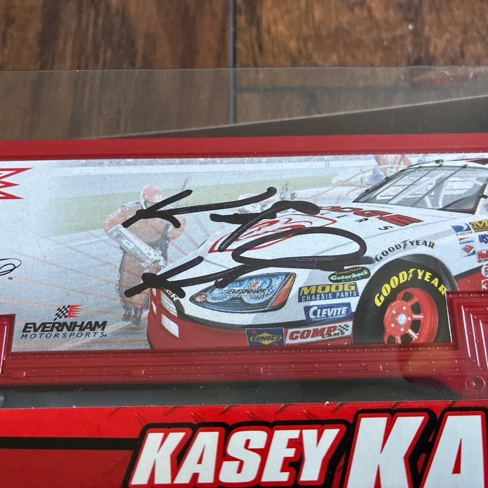 Kasey Kahne No 9 Car Hauler Truck Semi Trailer NASCAR Racing 1:64 Autographed - Image 4 of 4