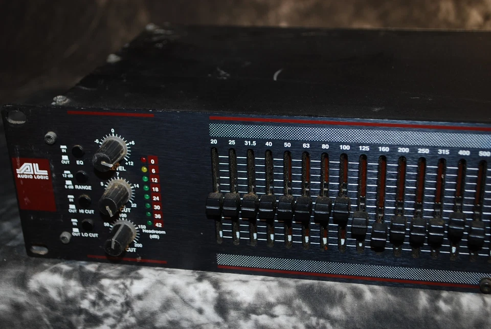 Audio Logic SC31i Graphic Equalizer - Image 2 of 4