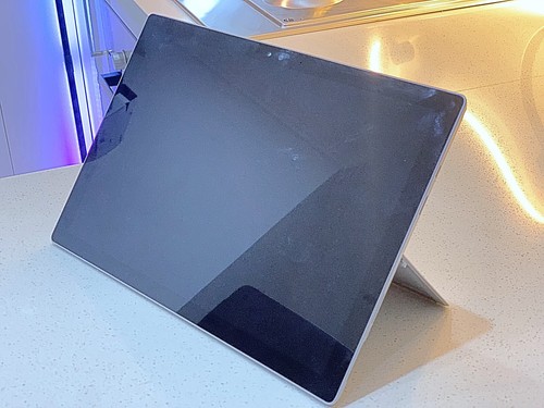 Microsoft Surface Pro ™Intel Core ®i5•6th GEN•128 GB SSD•USB 3##2260 - Picture 6 of 8