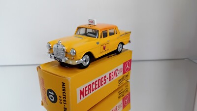 Metosul 10 Mercedes Benz 200 Amsterdam Taxi 1:43 Portugal