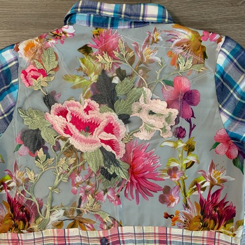 Soft Surroundings Floral Embroidered Shirt Womens Medium Button Up 3/4 Sleeve - Picture 2 of 11