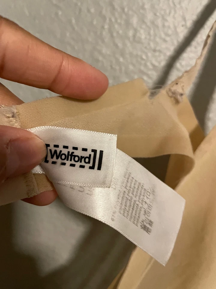 Sujetador Wolford Talla 38D Beige Malla Transparente Con Aros Neutro Íntimo Moderno DEFECTUOSO Foto 2 de 4