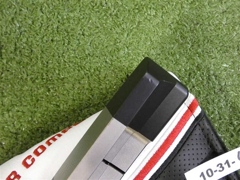 Never Compromise Reserve 1 NC Contrast 35.5" Putter with Headcover New - Image 2 of 4