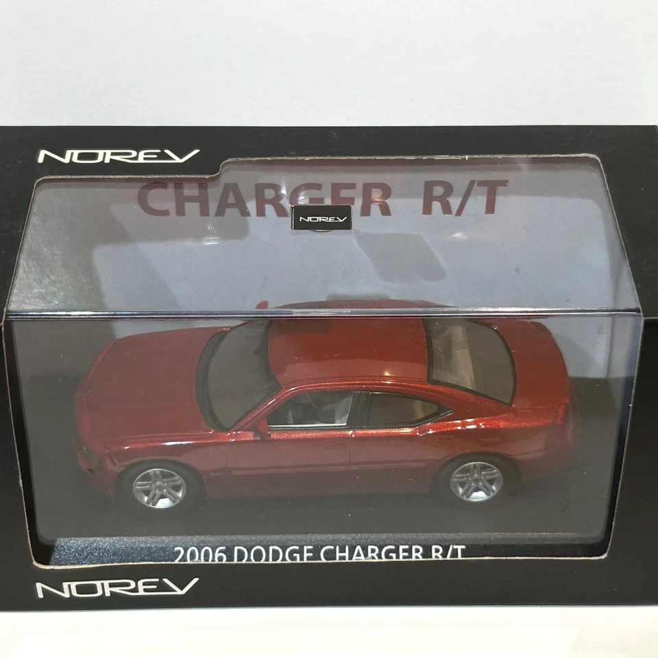 NOREV 2006 Dodge Charger R/T литой масштаб 1:43 - Изображение 2 из 2