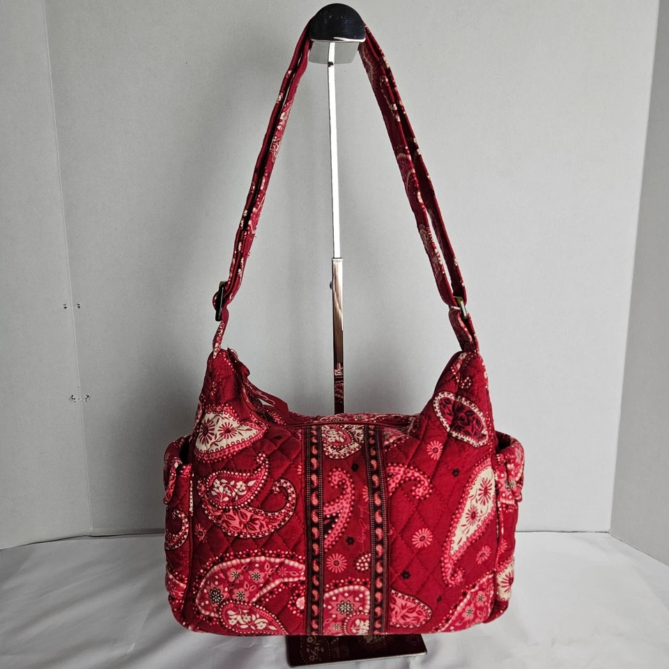 Bolso de Hombro Vera Bradley Rojo Paisley Acolchado Hobo Clásico Boho Chic Foto 2 de 4