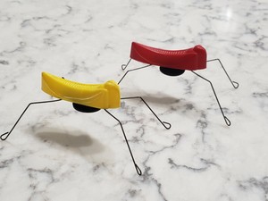 jumping grasshopper toy